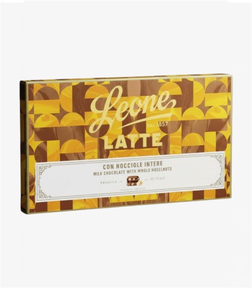 Leone Blocco Di Cioccolato Al Latte Con Nocciole Intere